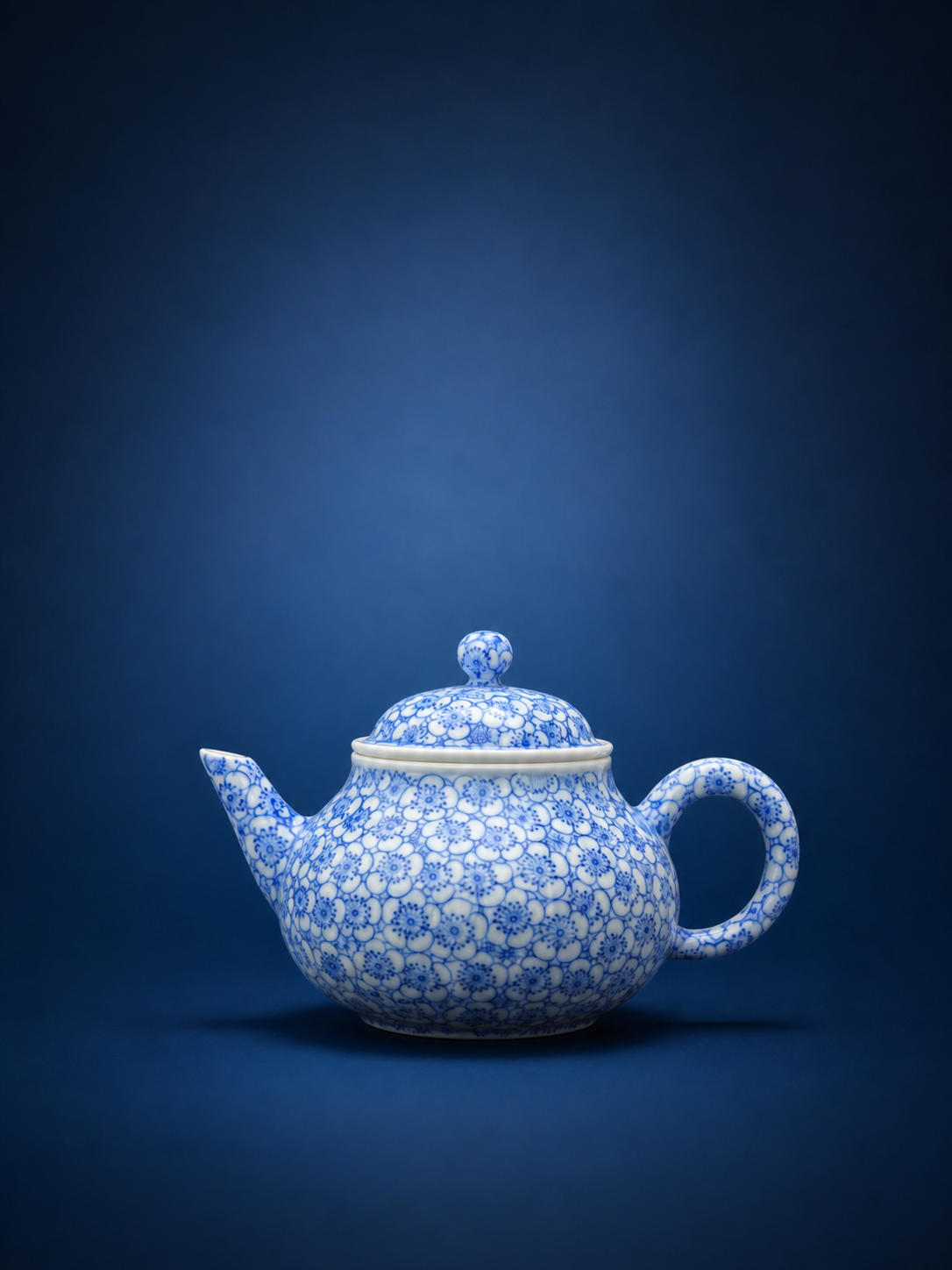 青花茶壶